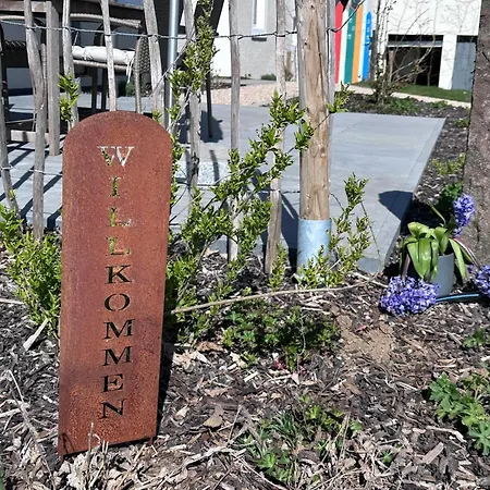 Am Frauenpuhl Lichtenborn