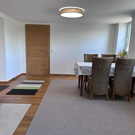 Am Frauenpuhl Apartment Lichtenborn