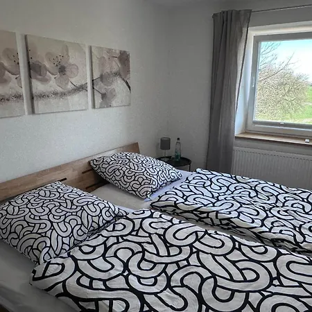 Am Frauenpuhl * Lichtenborn