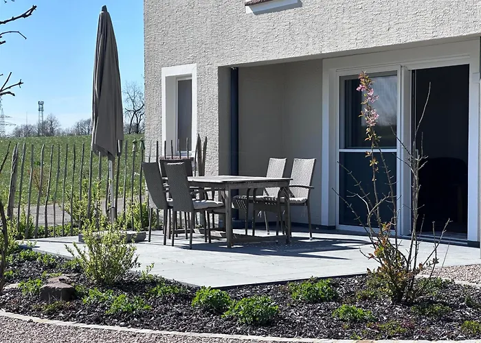 Am Frauenpuhl * Lichtenborn