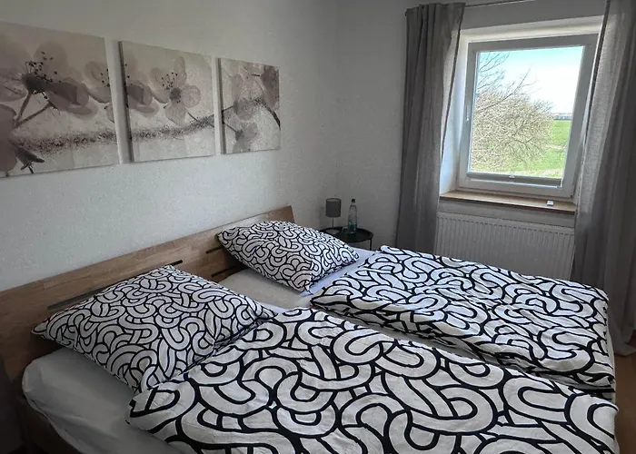 Am Frauenpuhl * Lichtenborn